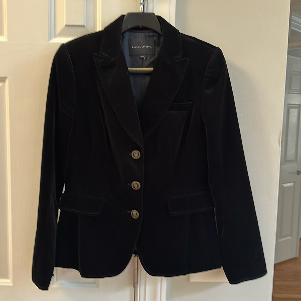 Banana Republic Black Velvet jacket-3 button. Medium PETITE